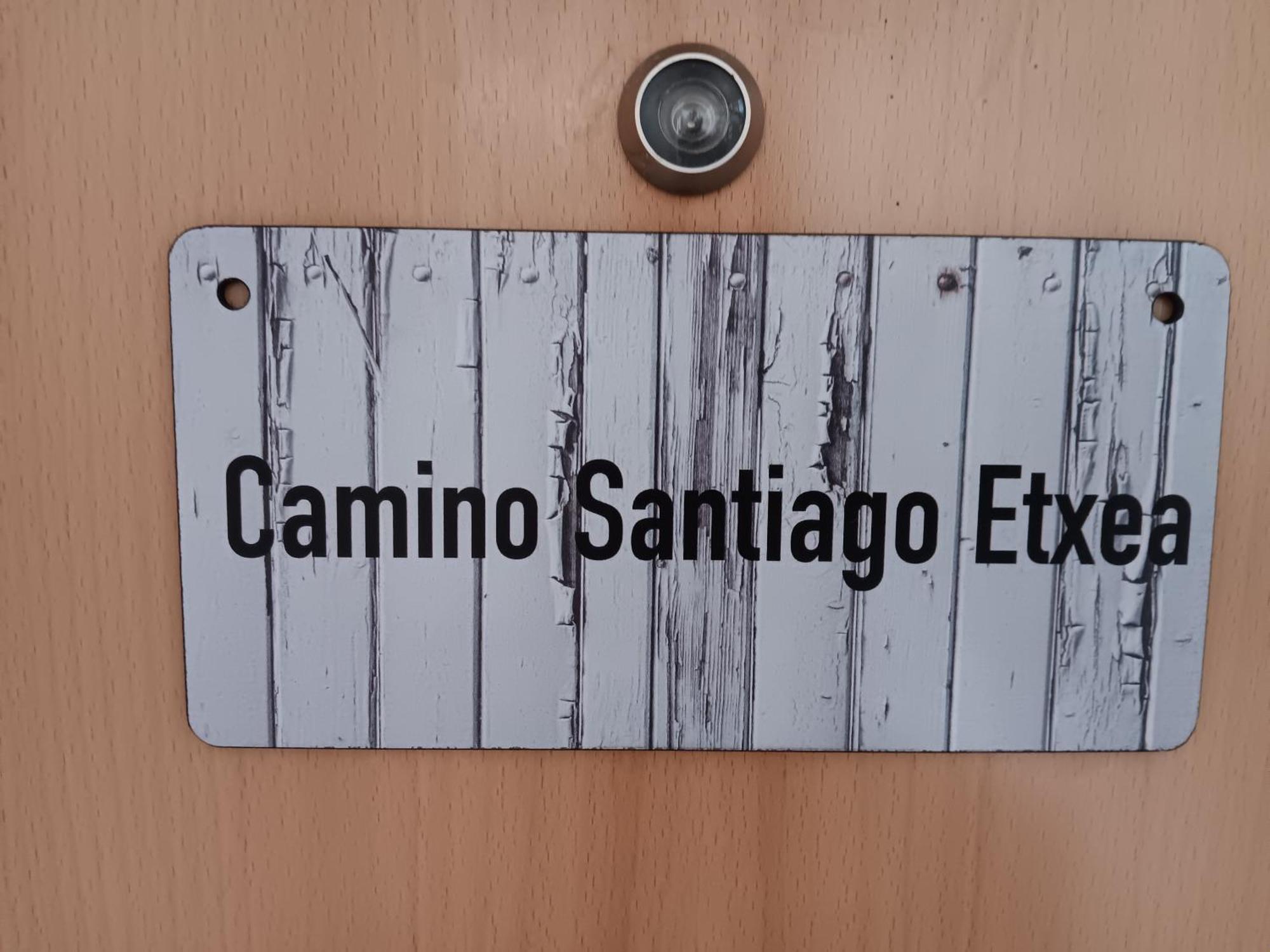 Апартаменты Camino Santiago Etxea Хака Экстерьер фото